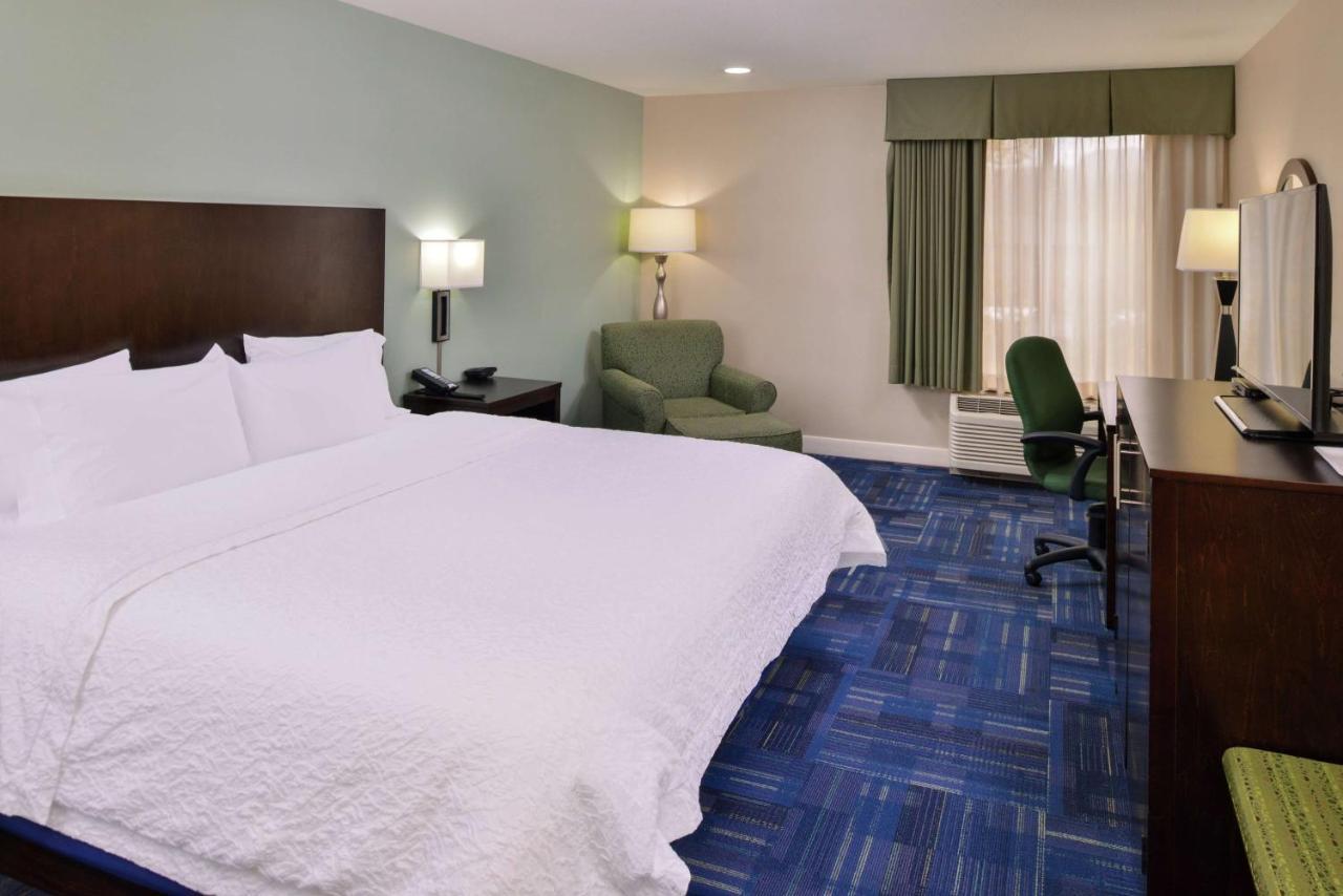 Hampton Inn Eugene Exterior foto